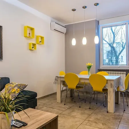 Goga Apartament *